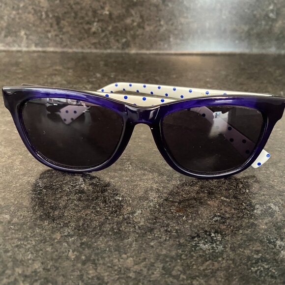 Isaac Mizrahi Cat Eye Sunglasses - Picture 3 of 8